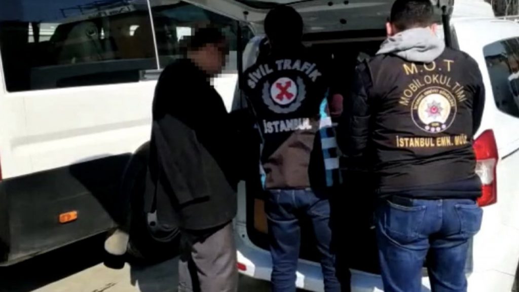 Ataşehir’de tek kolu olmayan servis şoförüne ceza