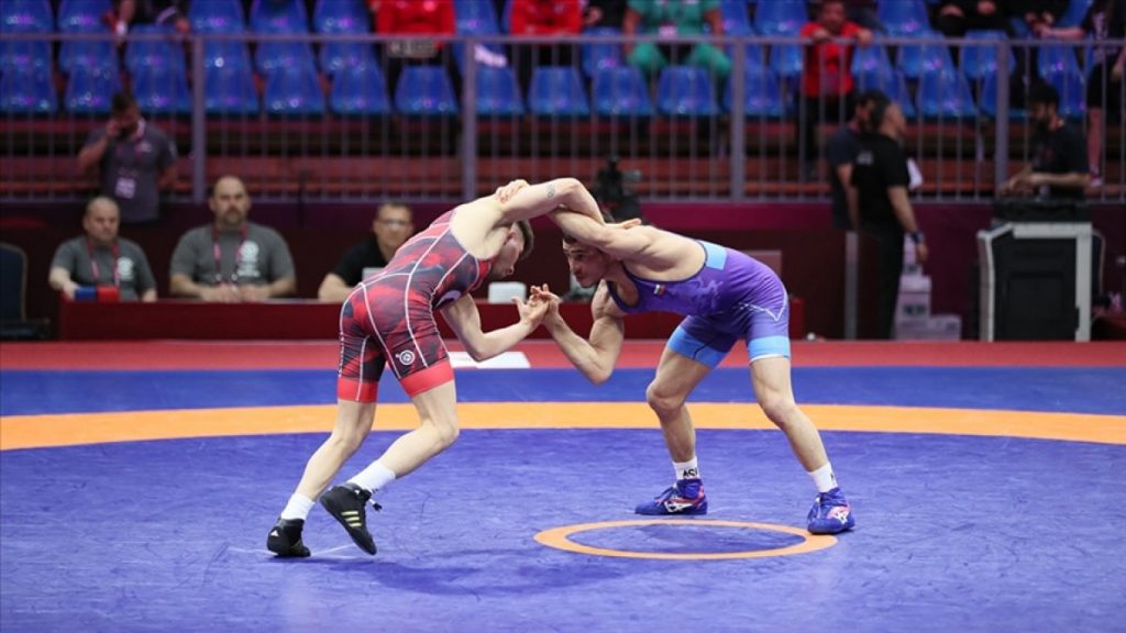 Avrupa Güreş Şampiyonası’nda 3 sporcumuz finalde