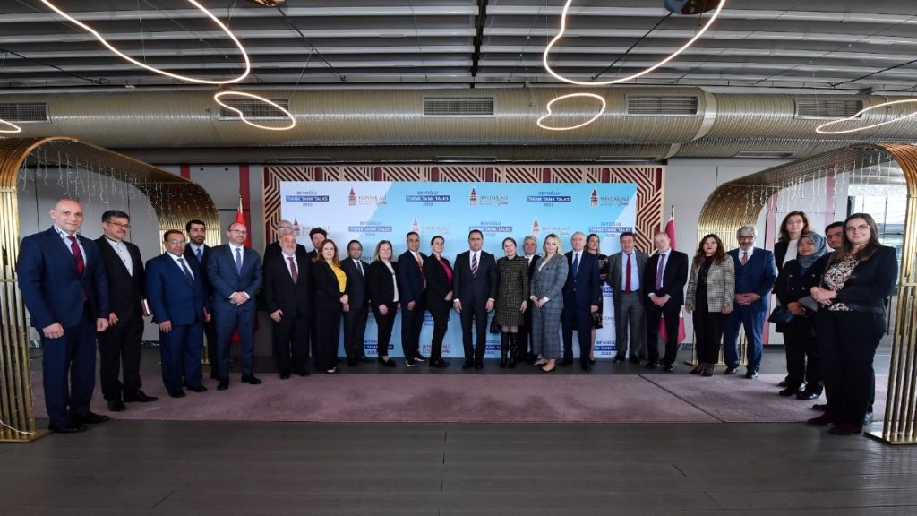 Beyoğlu’nda 48 ülkenin Başkonsolosu toplantıda bir araya geldi