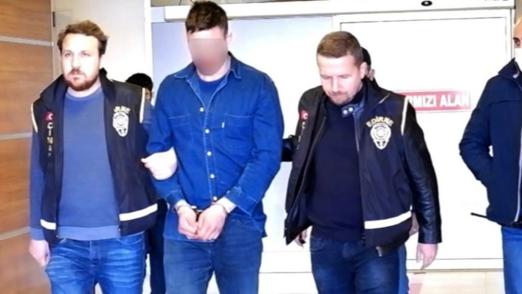 Edirne’de sigarasını bulamayan şahıs büfeciyi bıçakladı