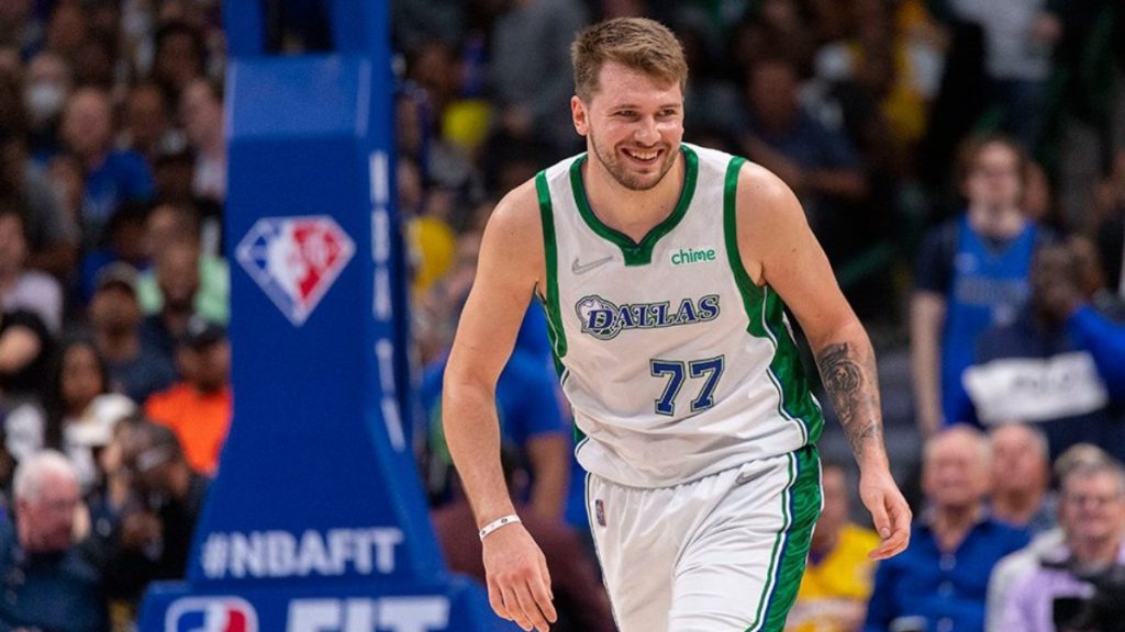 Luka Doncic Lakers’ı ateşe attı