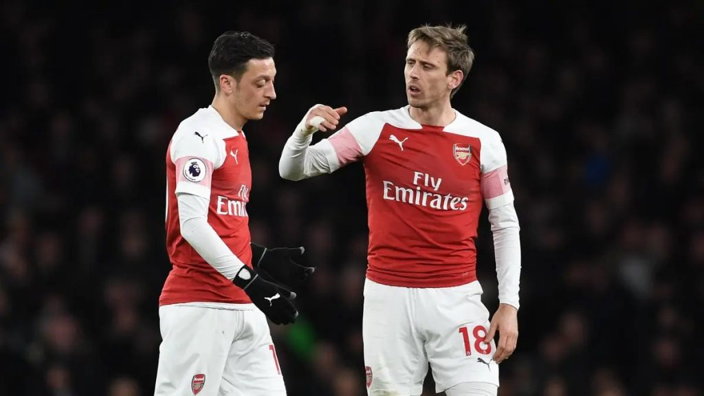 Nacho Monreal: Mesut Özil, herkesle sorun yaşadı