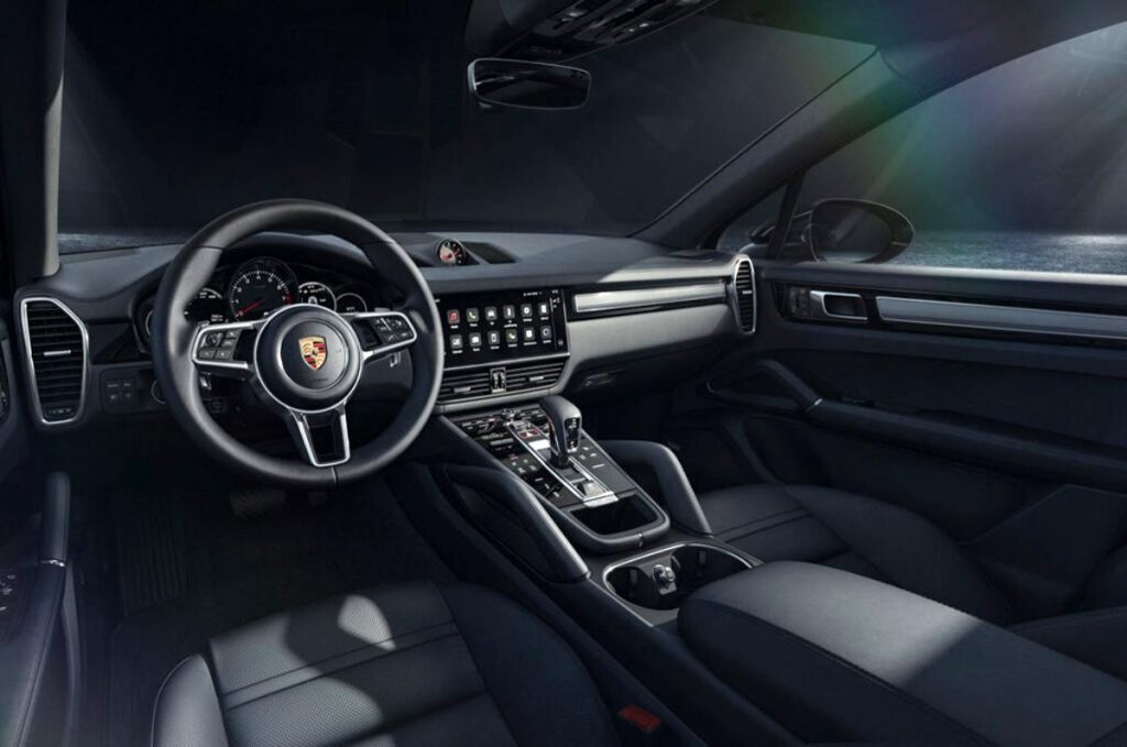 Porsche Cayenne ailesine yeni seri: Platinum Edition