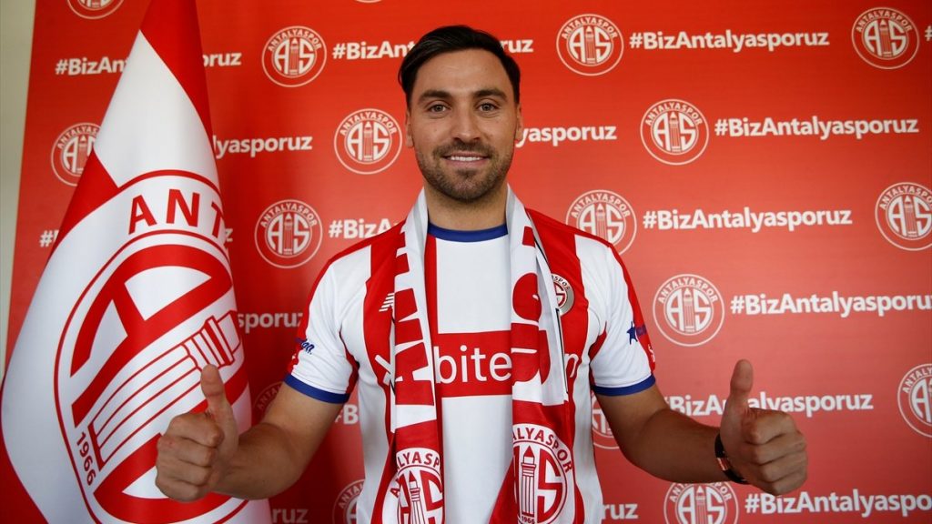 Sinan Gümüş: Tüm teklifleri Antalyaspor için reddettim