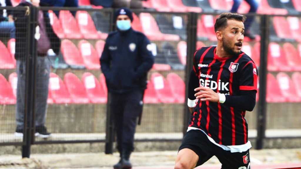 Taraftardan mesaj yağıyor! Uşak’tan gelen yeni prens Kerem, Beşiktaş formasıyla bir ilk yaşayacak