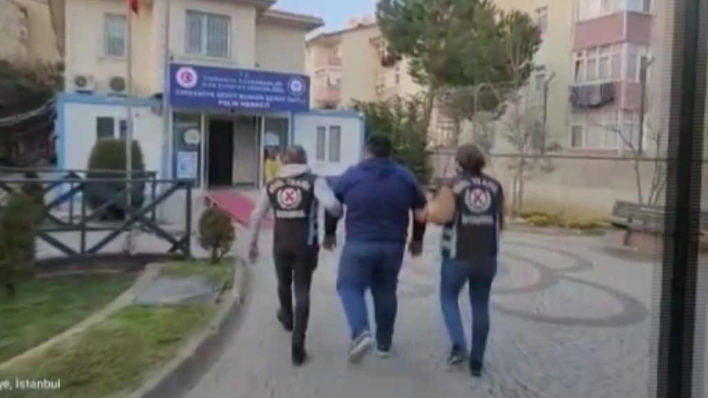 Ümraniye’de plakasız aracıyla drift yapan sürücüye ceza