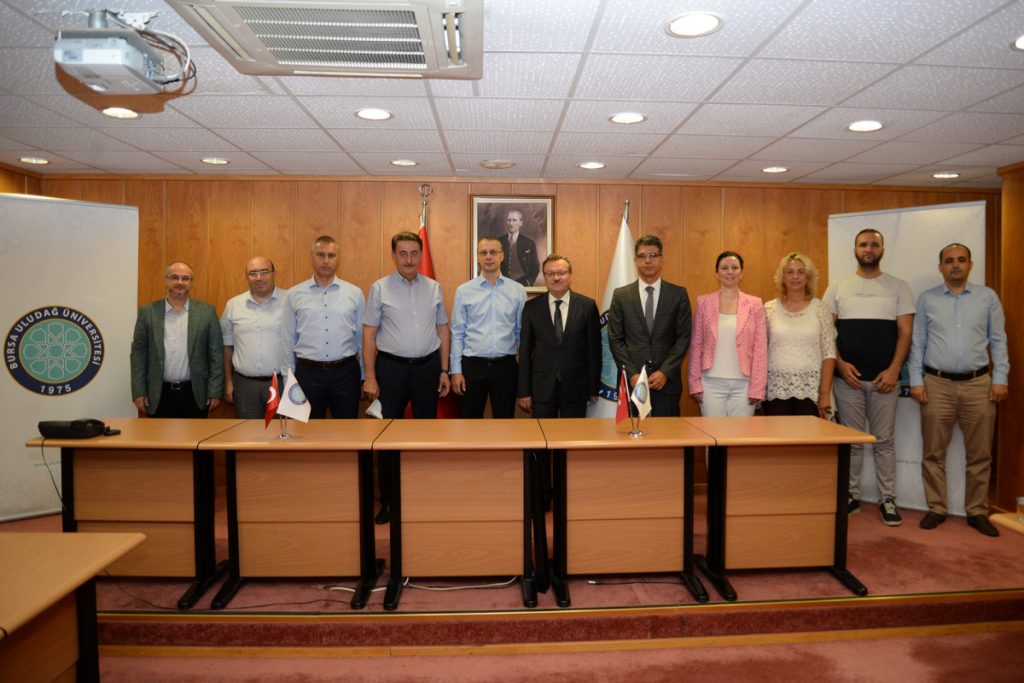 BUÜ öğrencilerine staj ve işyeri uygulama eğitimi desteği