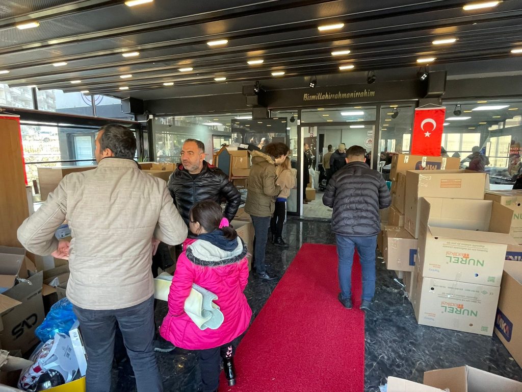 “Köstek değil destek olun”