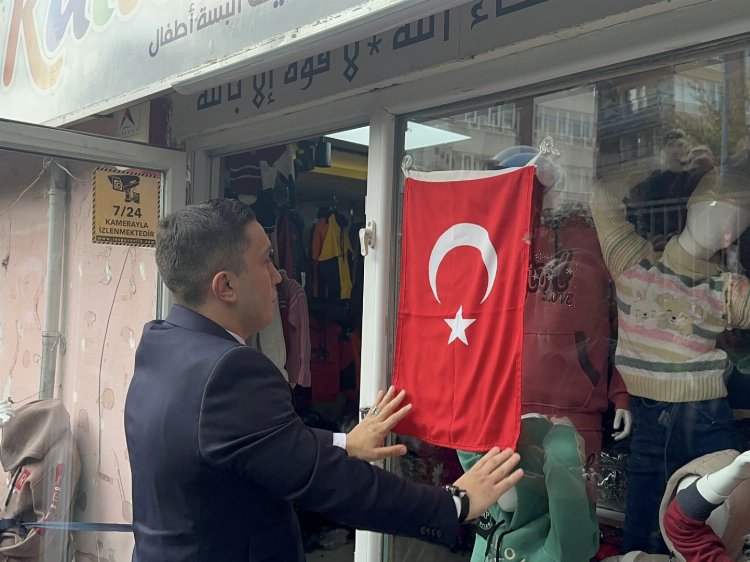 Bursa Ülkü Ocakları’ndan tarihi Cumhuriyet Yürüyüşü!