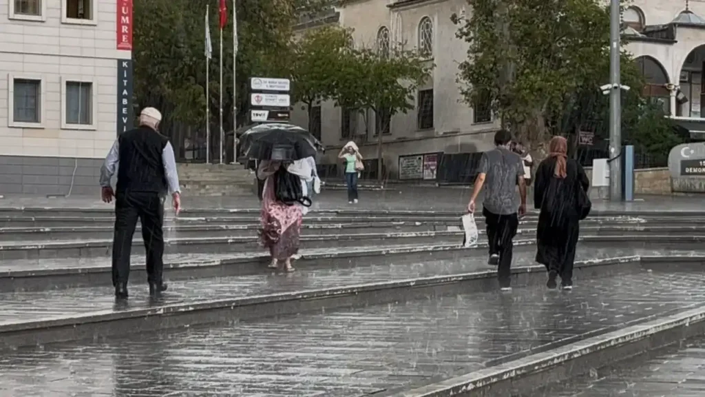 Bursa’da yağmur engeli