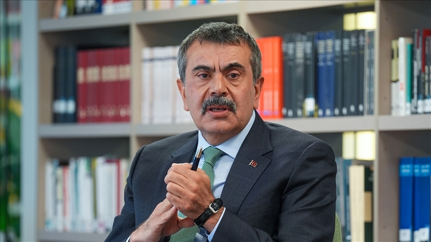 ARA TATİLLER KALKIYOR MU?